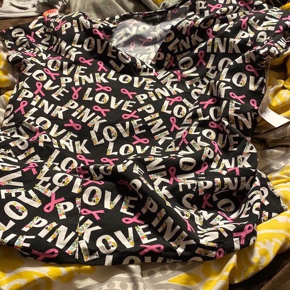 Love Pink Scrub top - Picture 1 of 2